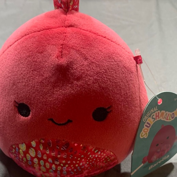 Squishmallows Barella - Betta Fish 5 Inch, - Picture 4 of 8